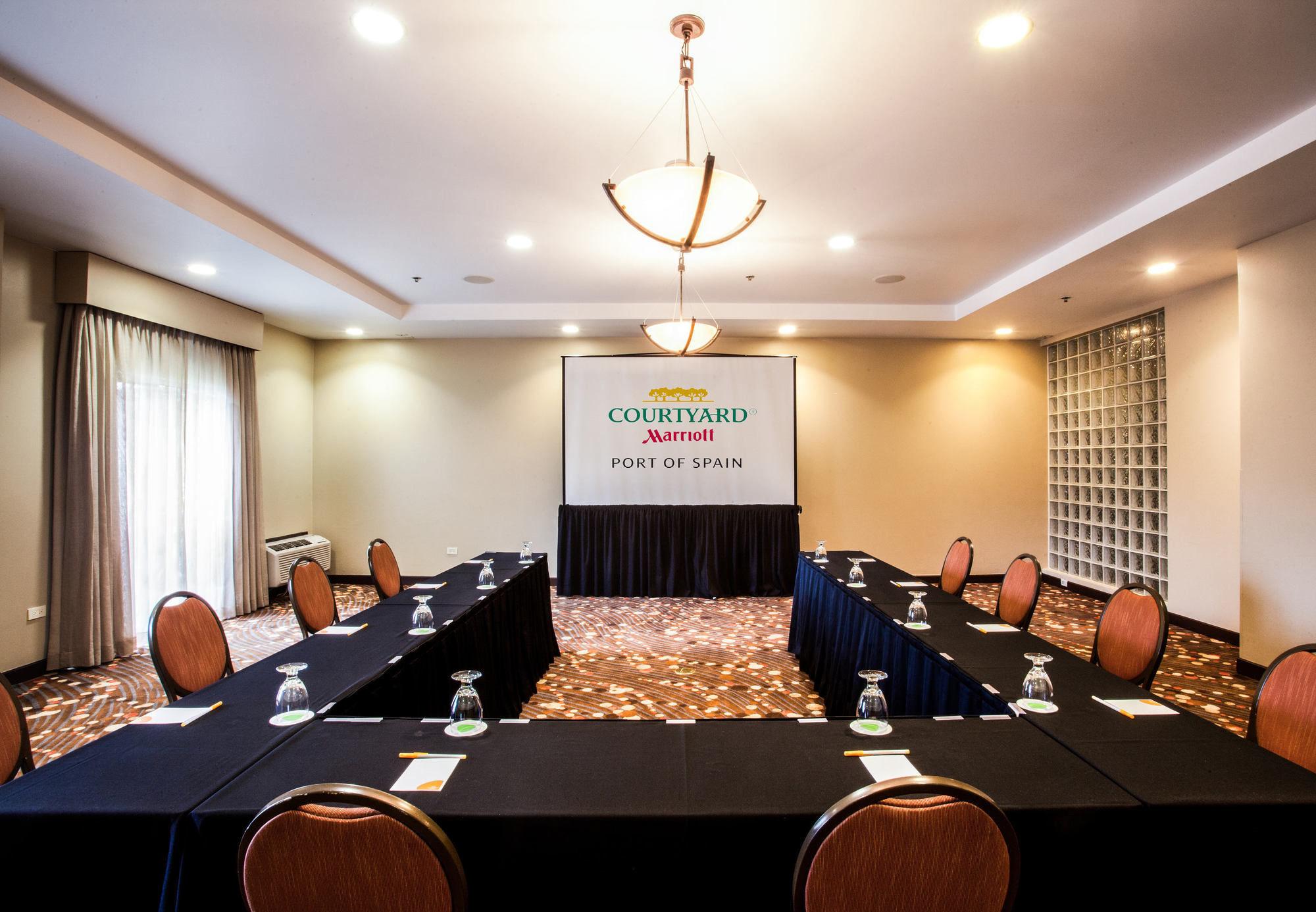 Courtyard By Marriott Port Of Spain Ngoại thất bức ảnh