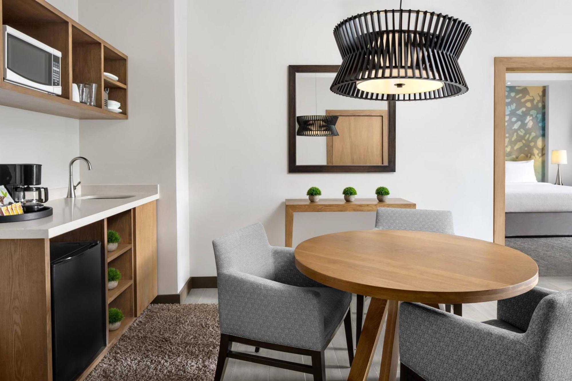Courtyard By Marriott Port Of Spain Ngoại thất bức ảnh